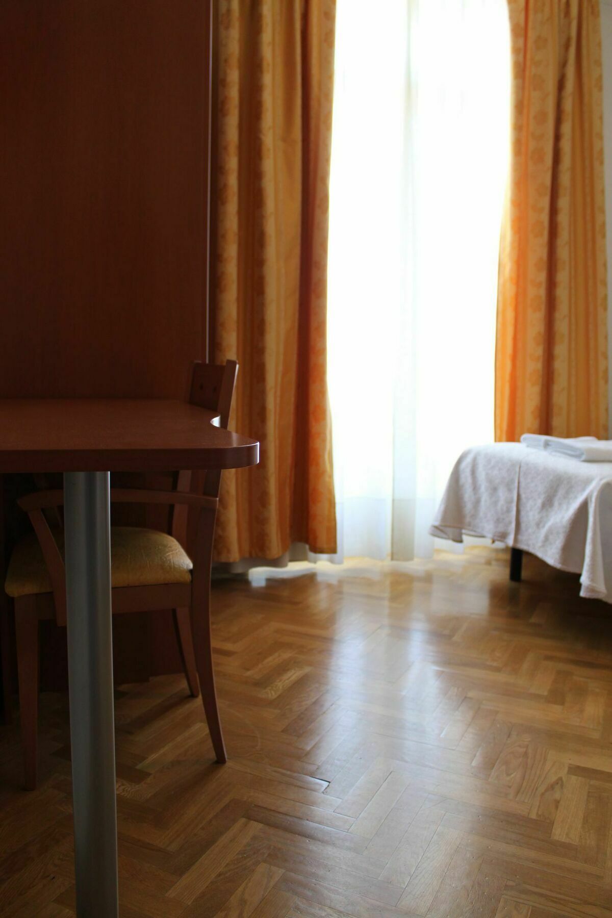 Hostal Luis XV Madrid Exteriér fotografie